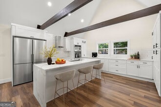 1620 Chevron Way in Atlanta, GA - Building Photo - Building Photo