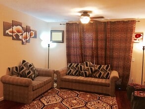 793 Modern Ice Dr in San Jose, CA - Foto de edificio - Building Photo