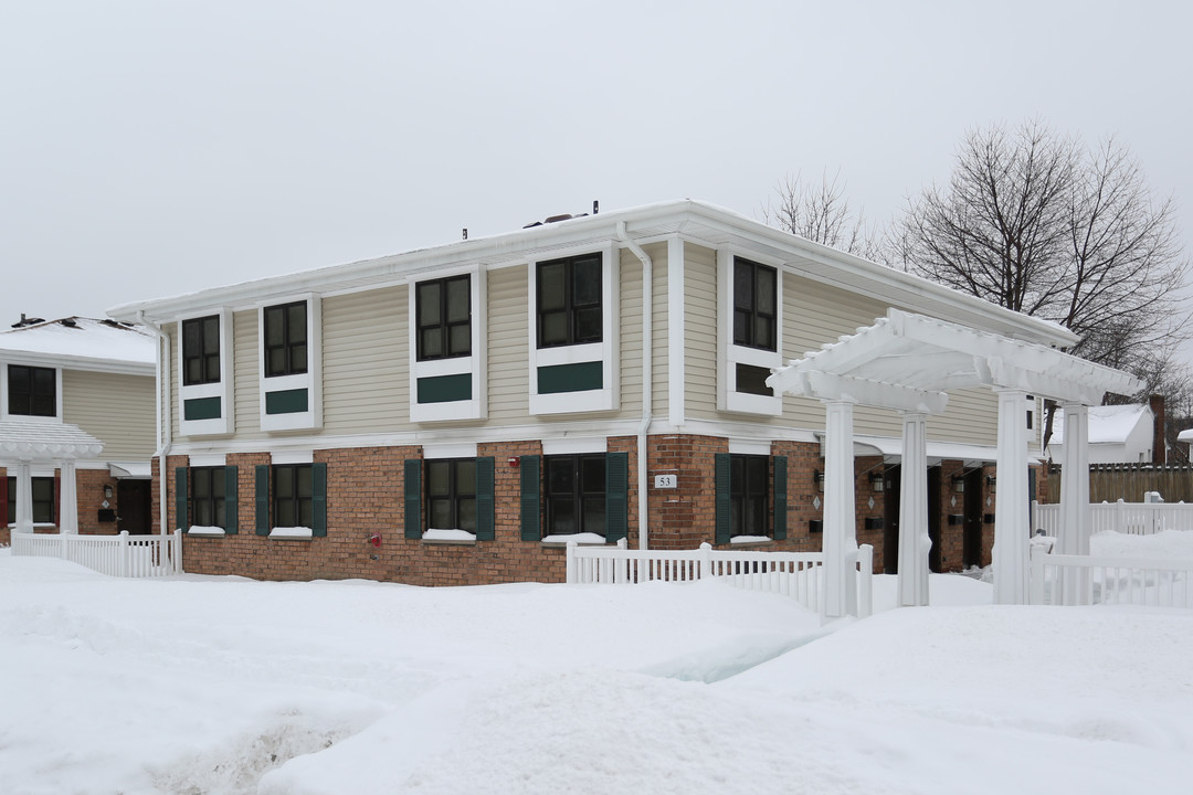 Ridgeview Apartments in Rochester, NY - Building Photo