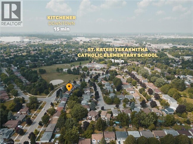 595 Pioneer Dr in Kitchener, ON - Building Photo - Building Photo