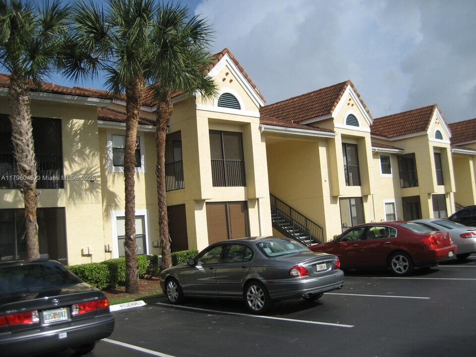 15051 SW 103rd Ln in Miami, FL - Building Photo