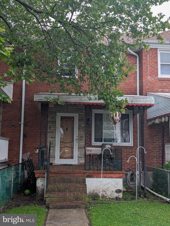 property at 2758 Plainfield Rd