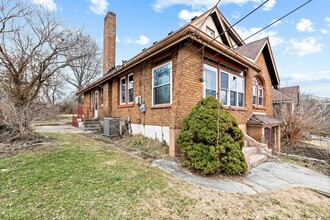 4056 Vinedale Ave in Cincinnati, OH - Building Photo - Building Photo