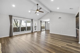 11805 Carshalton Dr in Austin, TX - Foto de edificio - Building Photo