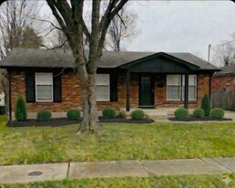 2613 Accasia Dr in Louisville, KY - Building Photo