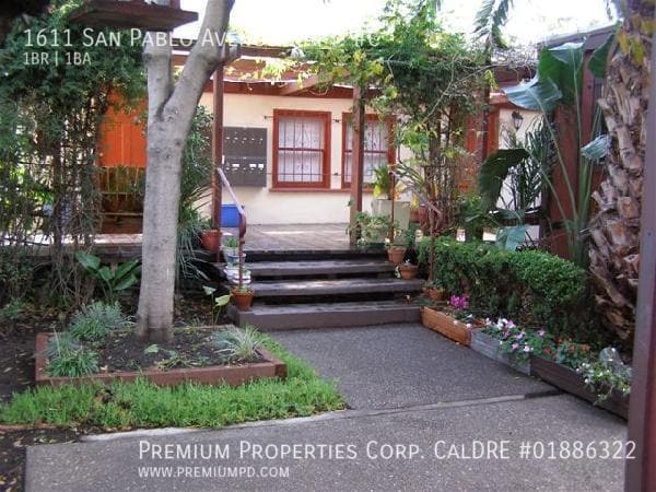 1611 San Pablo Ave in Berkeley, CA - Building Photo - Building Photo