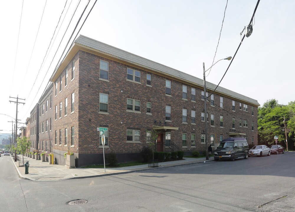 104 Morton Ave in Albany, NY - Foto de edificio