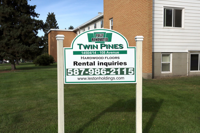 TwinPine Manor in Edmonton, AB - Building Photo - Other