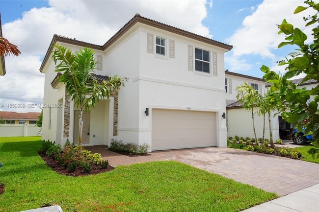 property at 2637 SE 24th Ct