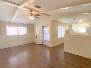 4210 18th St in Lubbock, TX - Building Photo - Building Photo