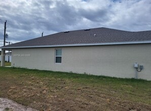 3743 SW Port St Lucie Blvd in Port St. Lucie, FL - Building Photo - Building Photo