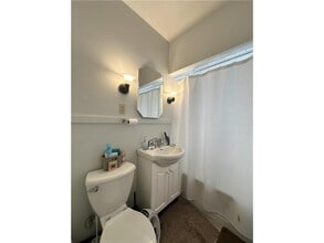 2201 Scudder St in St. Paul, MN - Building Photo - Building Photo
