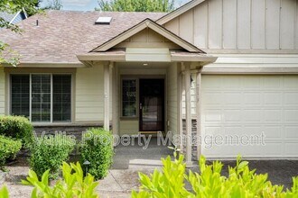 2173 Laurine Ct NE in Salem, OR - Building Photo - Building Photo