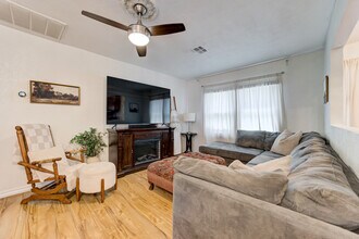 420 Mosier St in Norman, OK - Building Photo - Building Photo