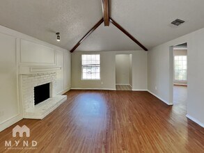 11835 Garden Terrace Dr in Dallas, TX - Building Photo - Building Photo