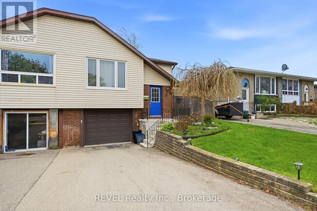 property at 14 Deborah Ct
