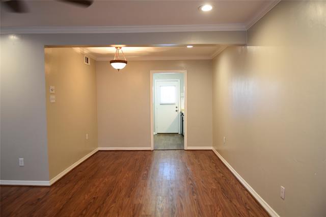 10232 Regal Oaks Dr in Dallas, TX - Building Photo - Building Photo