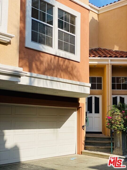 19 Imperial Aisle in Irvine, CA - Building Photo