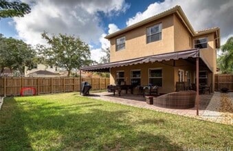 1880 SE 14th St in Homestead, FL - Building Photo - Building Photo