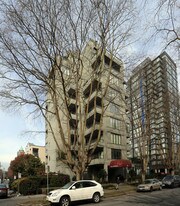 735 on Bidwell in Vancouver, BC - Building Photo