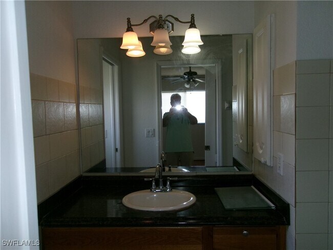 property at 634 SE 9th Ave