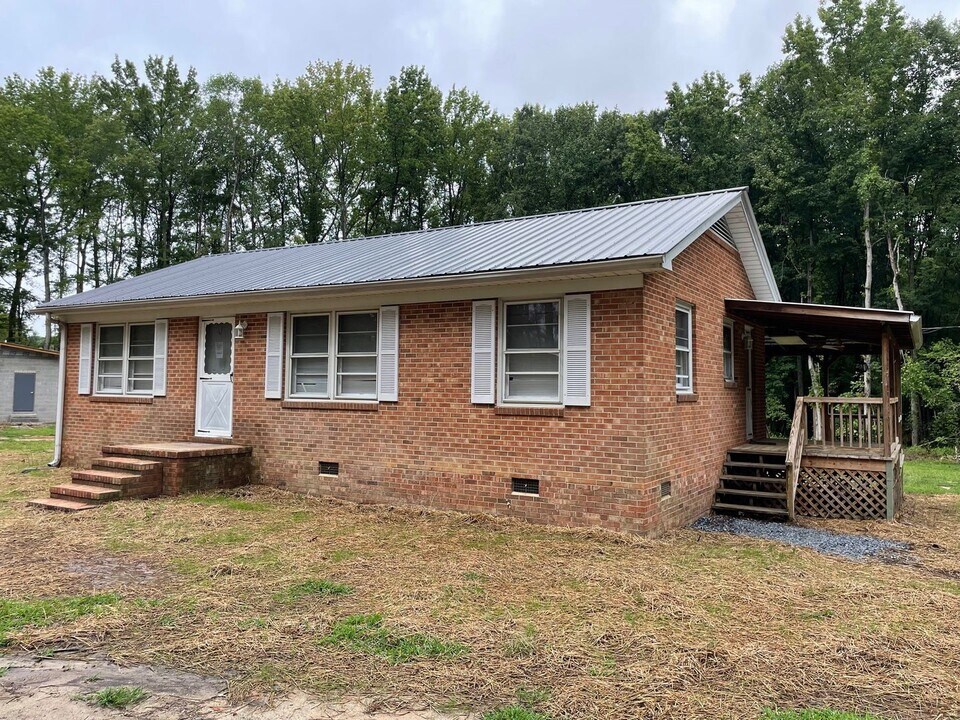 4430 Sumner Church Rd in Greensboro, NC - Building Photo