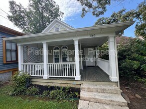 563 Auburn Ave NE in Atlanta, GA - Building Photo - Building Photo
