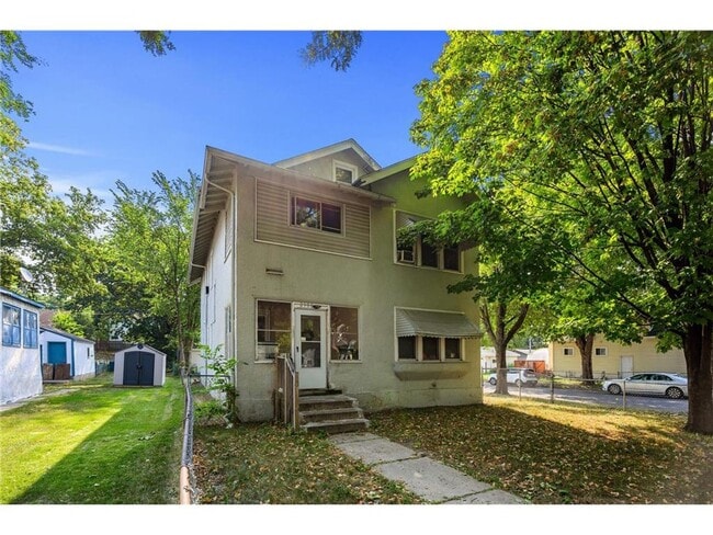 property at 2900 N Colfax Ave