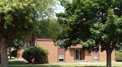 205 NE Trilein Dr in Ankeny, IA - Foto de edificio - Building Photo