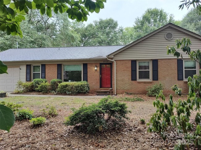 8526 Timbercrest Cir in Charlotte, NC - Building Photo - Building Photo