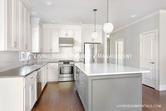 2626 N Winchell St in Portland, OR - Building Photo - Building Photo