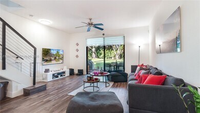 3889 Tree Top Dr in Weston, FL - Building Photo - Building Photo