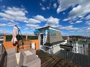 111 Pleasant St in Boston, MA - Foto de edificio - Building Photo