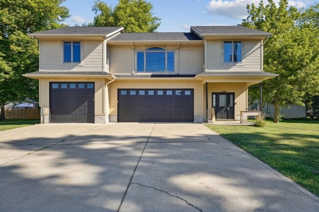 4468 N Bank Rd in Millersport, OH - Building Photo - Building Photo