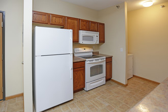 Bison Crossing Apartments in Fargo, ND - Building Photo - Interior Photo