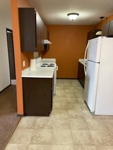 Bird Apartments in Sun Prairie, WI - Building Photo - Building Photo