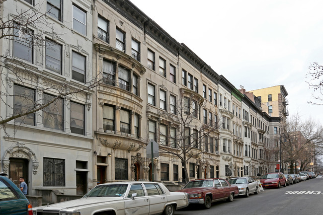 458 W 142nd St in New York, NY - Foto de edificio - Building Photo