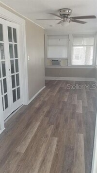 318 E Tarpon Ave photo'