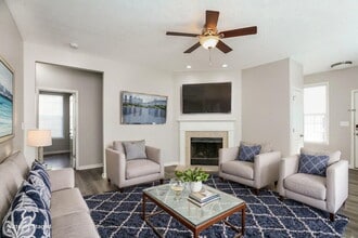 3400 Roundlake Lane in Whitestown, IN - Building Photo - Building Photo