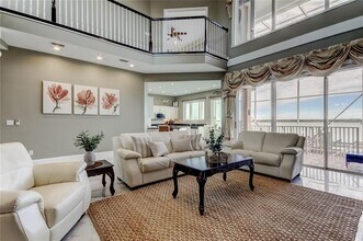 218 Sand Key Estates Dr in Clearwater, FL - Building Photo - Building Photo