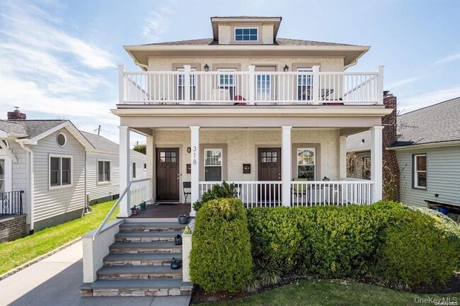 property at 318 W Fulton St