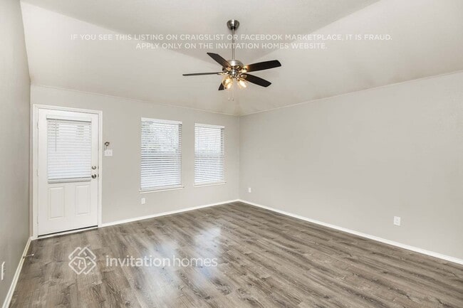 3045 Spotted Owl Dr, Unit 1 in Fort Worth, TX - Building Photo - Building Photo