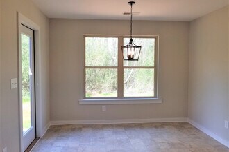 220 Elm Way in Lincoln, AL - Building Photo - Building Photo