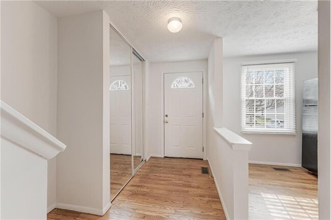 1682 Harvest Green Ct in Reston, VA - Building Photo - Building Photo