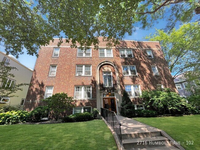 property at 2716 Humboldt Ave S