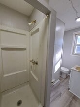 1156 North Ave, Unit C in Pitcairn, PA - Building Photo - Building Photo