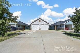 607 E Carter St in Sherman, TX - Building Photo