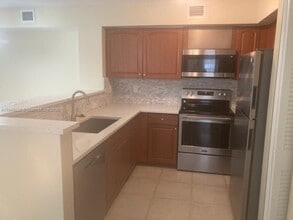 1707 Village Blvd in West Palm Beach, FL - Building Photo - Building Photo