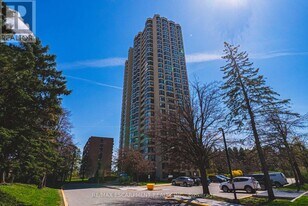 8 Lisa St. in Brampton, ON - Building Photo