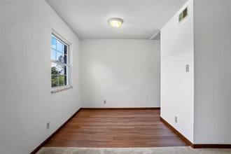 101 21st Ave Pl in Coralville, IA - Building Photo - Building Photo